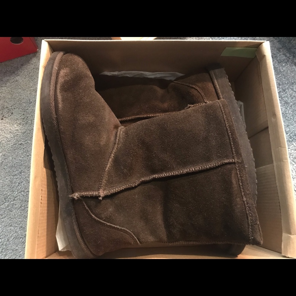 Brown suede fur lined boot